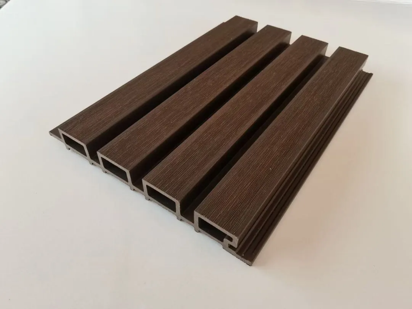 Ripado Exterior WPC Castanho Escuro